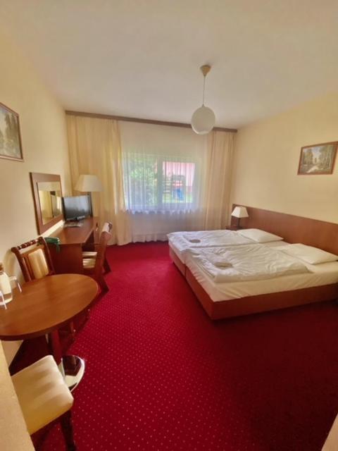 Hotel Mazury Giżycko Buitenkant foto