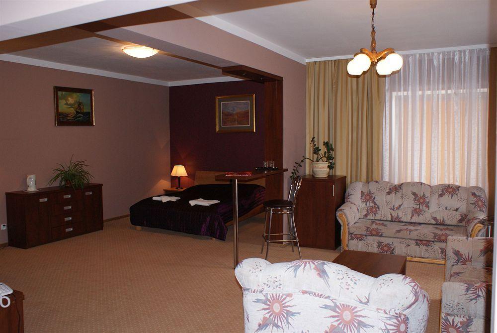 Hotel Mazury Giżycko Buitenkant foto