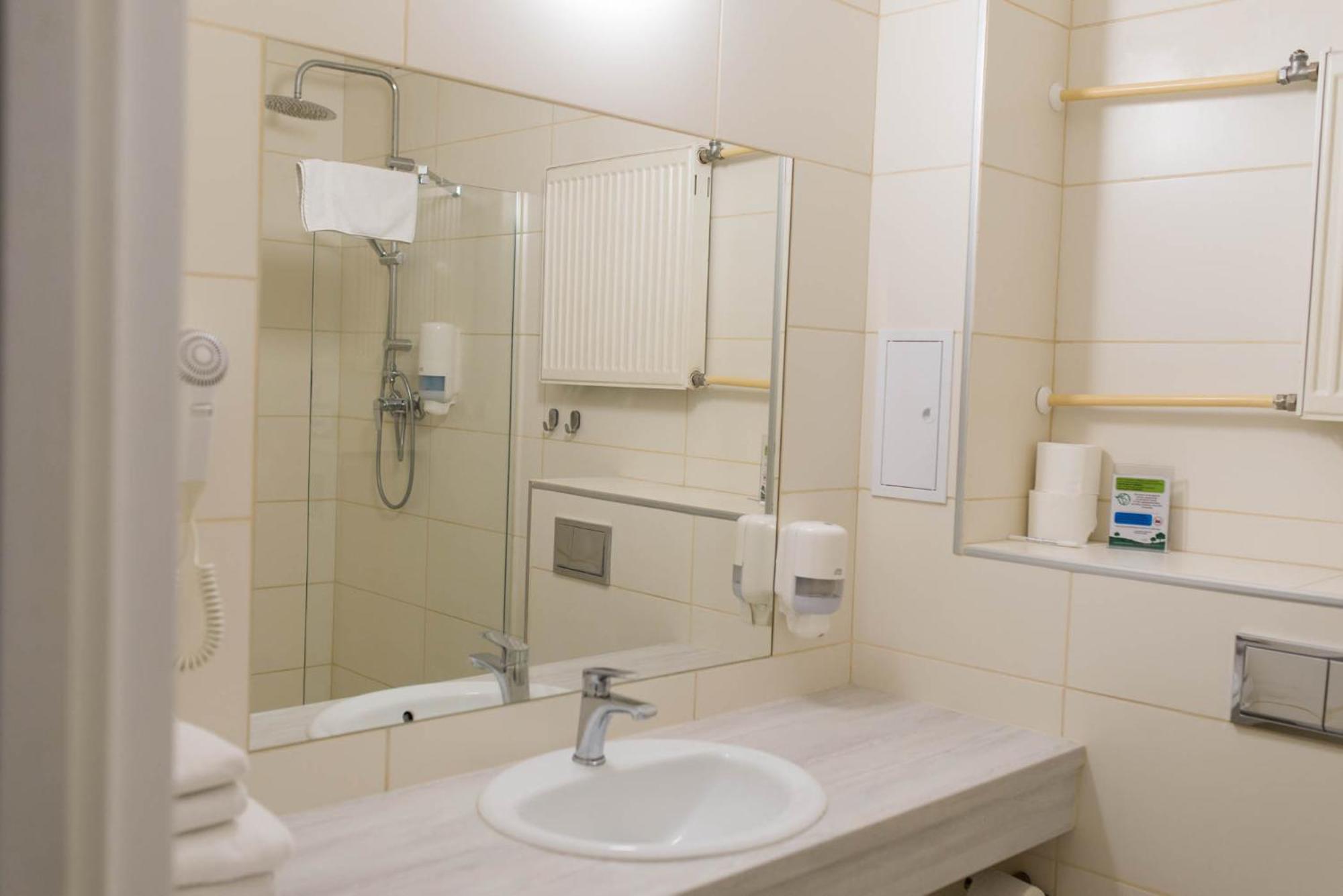 Hotel Mazury Giżycko Buitenkant foto