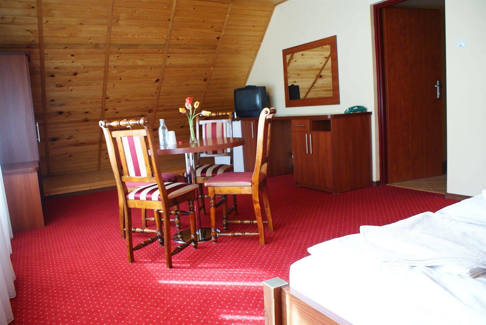 Hotel Mazury Giżycko Buitenkant foto