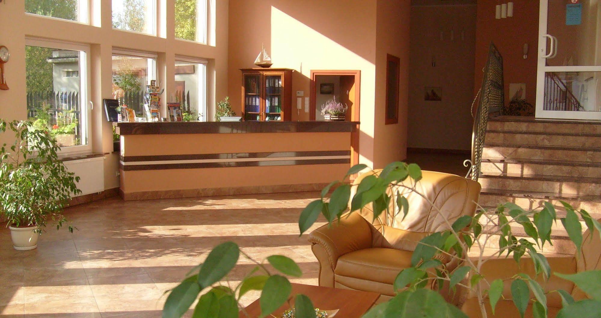 Hotel Mazury Giżycko Buitenkant foto